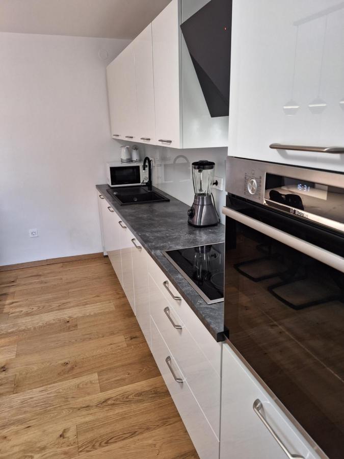 לובליאנה Guesthouse Flower מראה חיצוני תמונה
