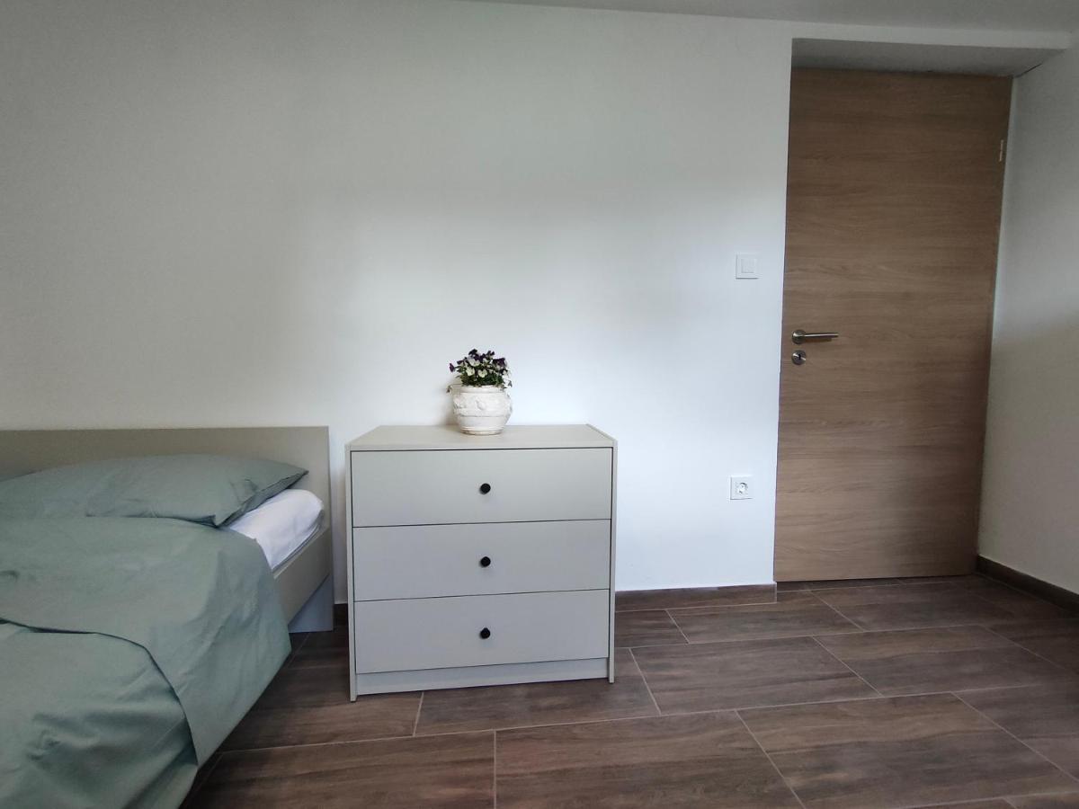 לובליאנה Guesthouse Flower מראה חיצוני תמונה