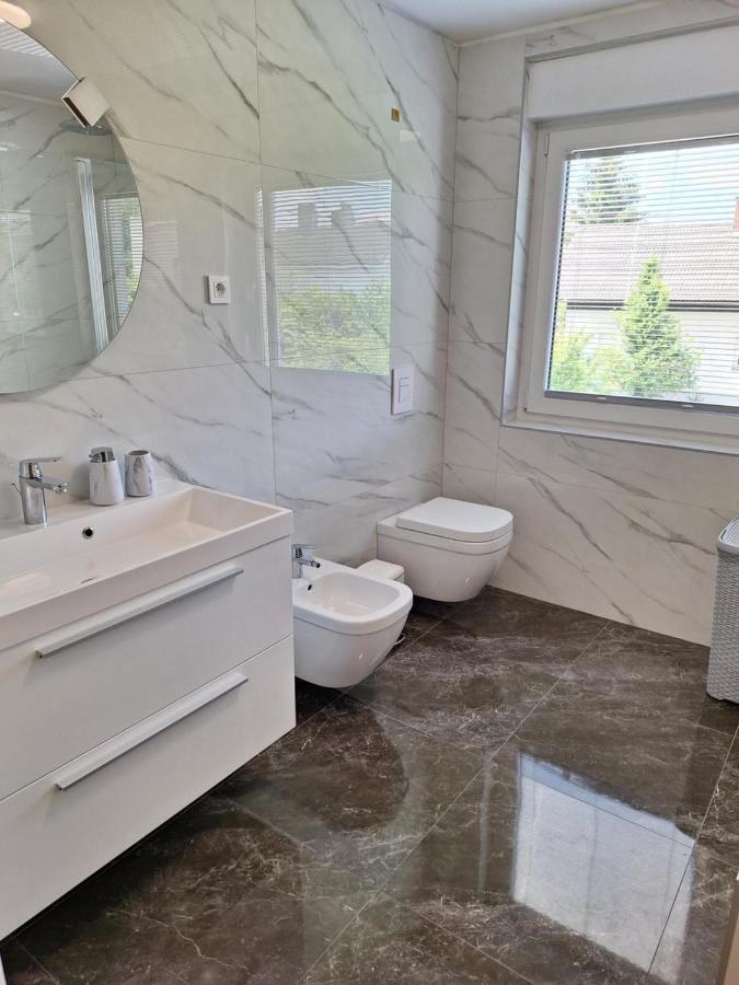 לובליאנה Guesthouse Flower מראה חיצוני תמונה