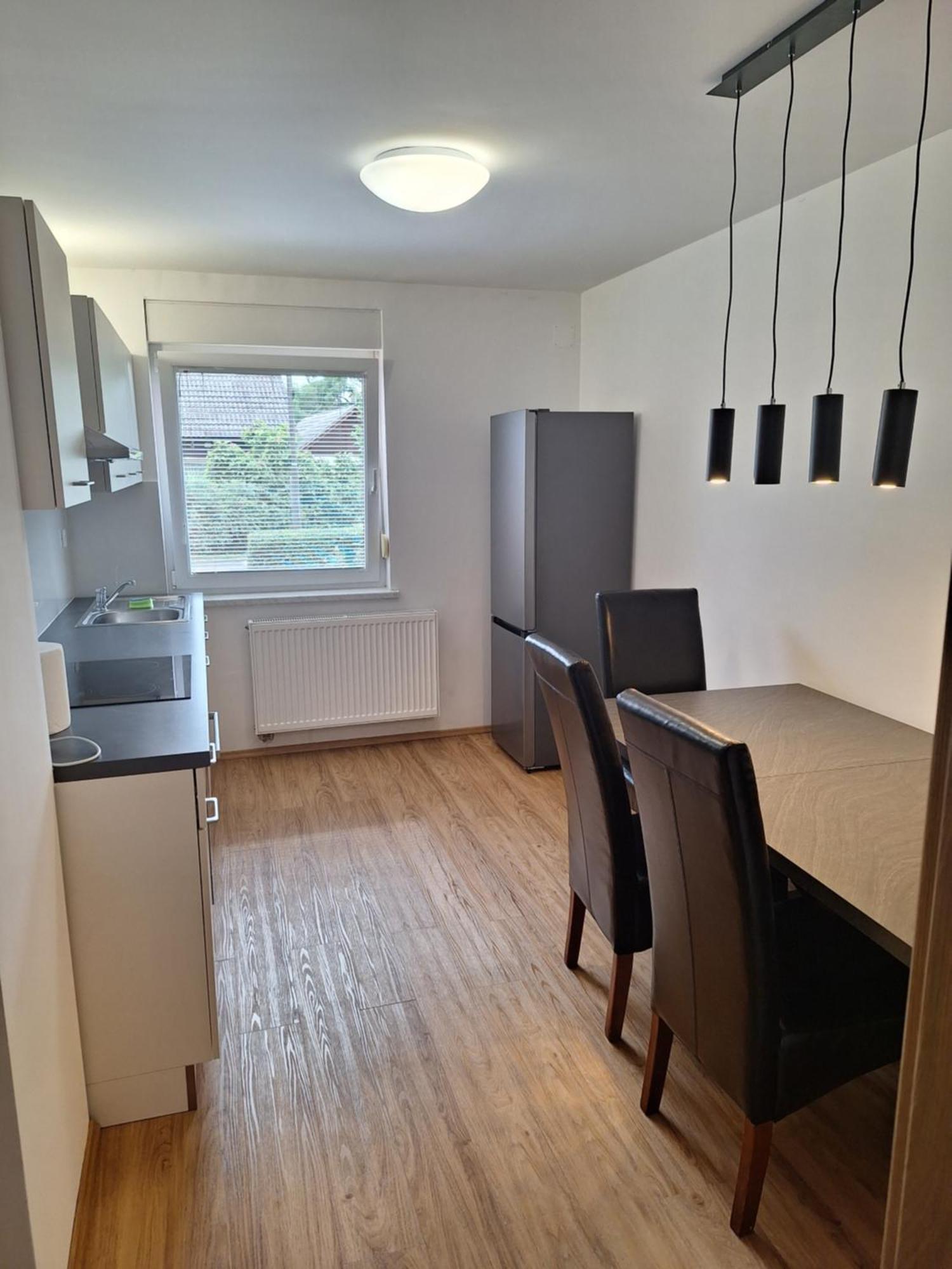לובליאנה Guesthouse Flower מראה חיצוני תמונה