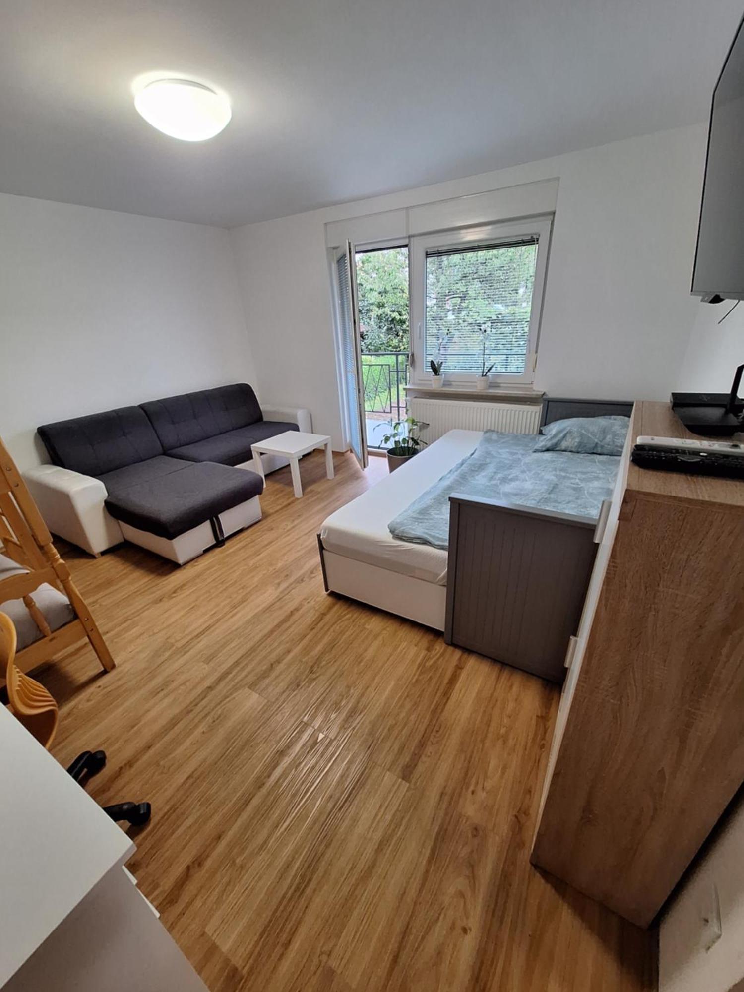 לובליאנה Guesthouse Flower מראה חיצוני תמונה